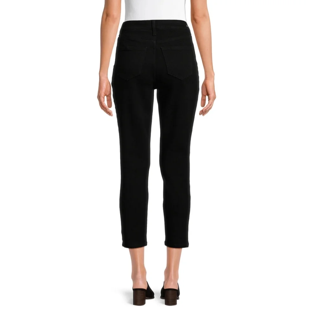 Time and Tru Women's Size 18 Cropped High Rise Mom Jeans Black NWT